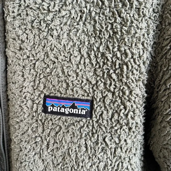 Patagonia Green Teddy Jacket with High Collar - Picture 8 of 15